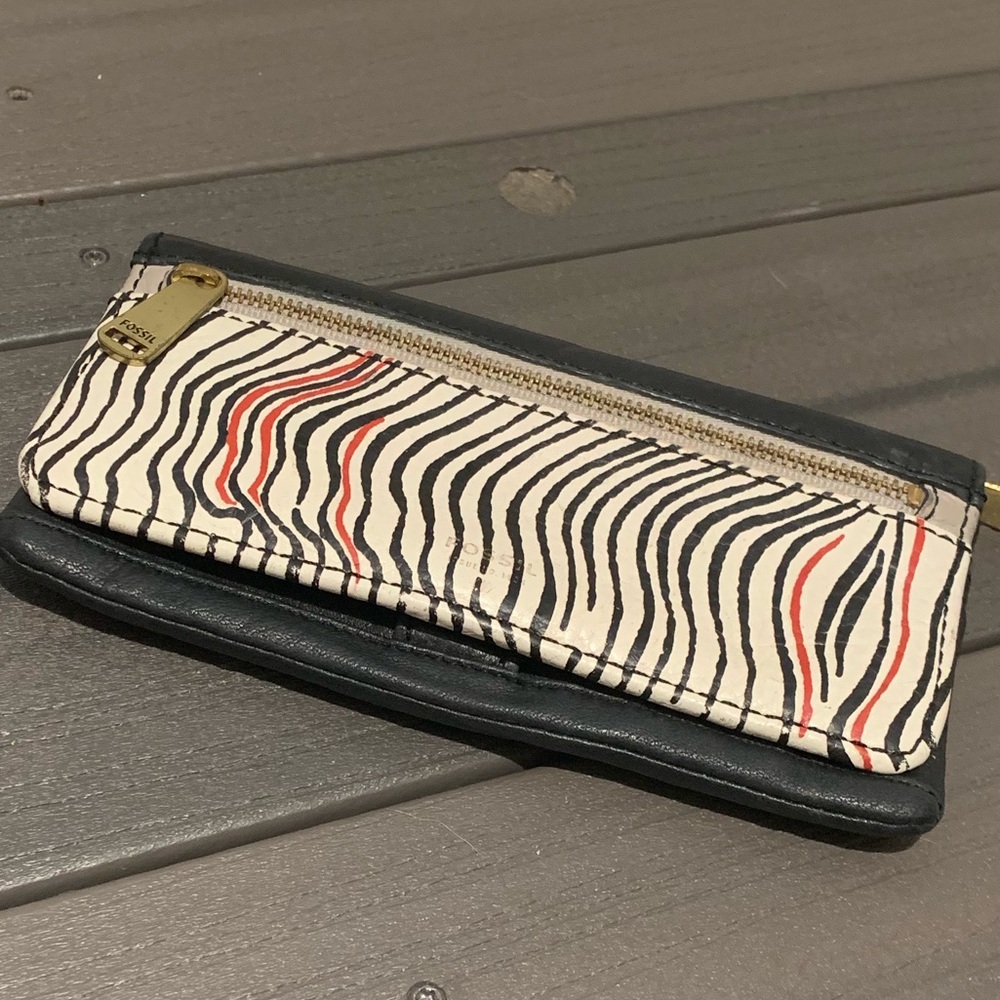Fossil wallet